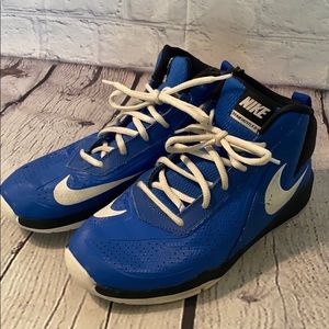 NIKE Boys Basketball Shoes- Size6.5Y